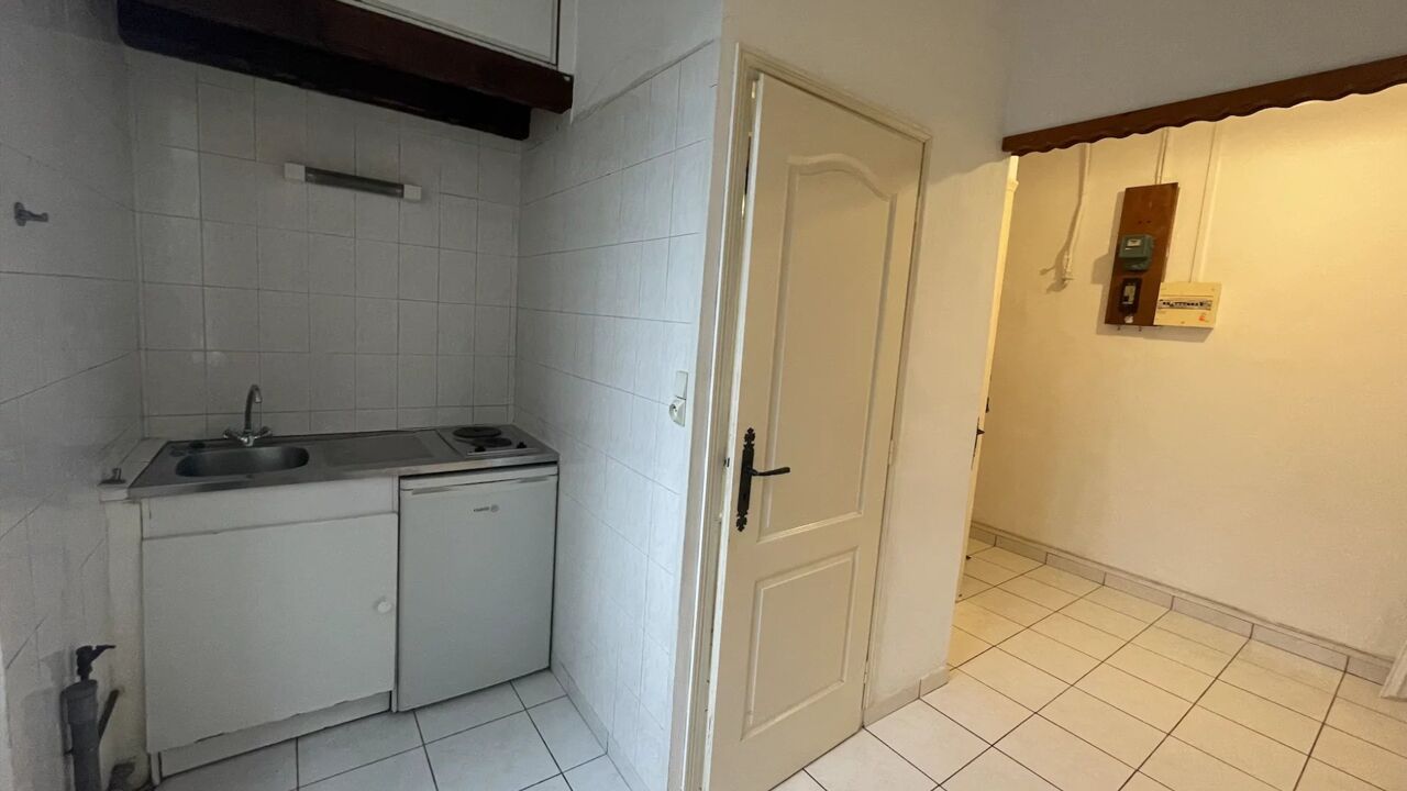 appartement 2 pièces 25 m2 à vendre à Lyon 8 (69008)