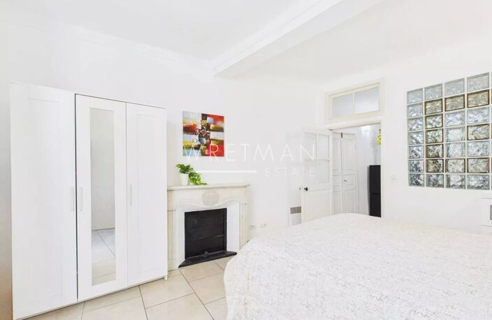 Appartement 2 pièces en étage - Menton Vieille Ville — photo 4