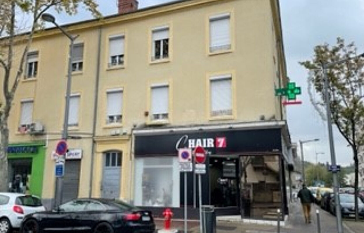 commerce 11 pièces 205 m2 à vendre à Saint-Fons (69190)