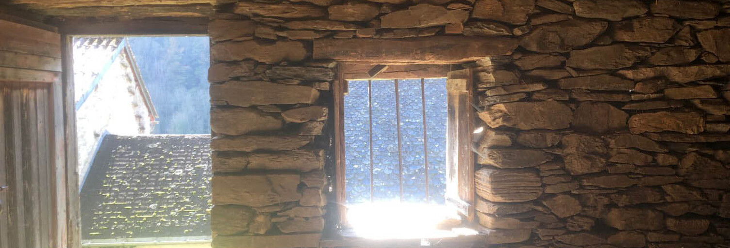 Divers  70 m² à vendre à Le Port (09320)