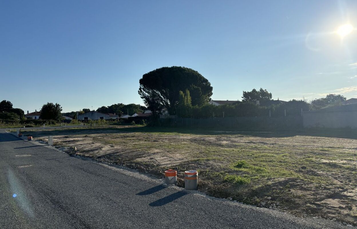 terrain  pièces 300 m2 à vendre à Vaux-sur-Mer (17640)