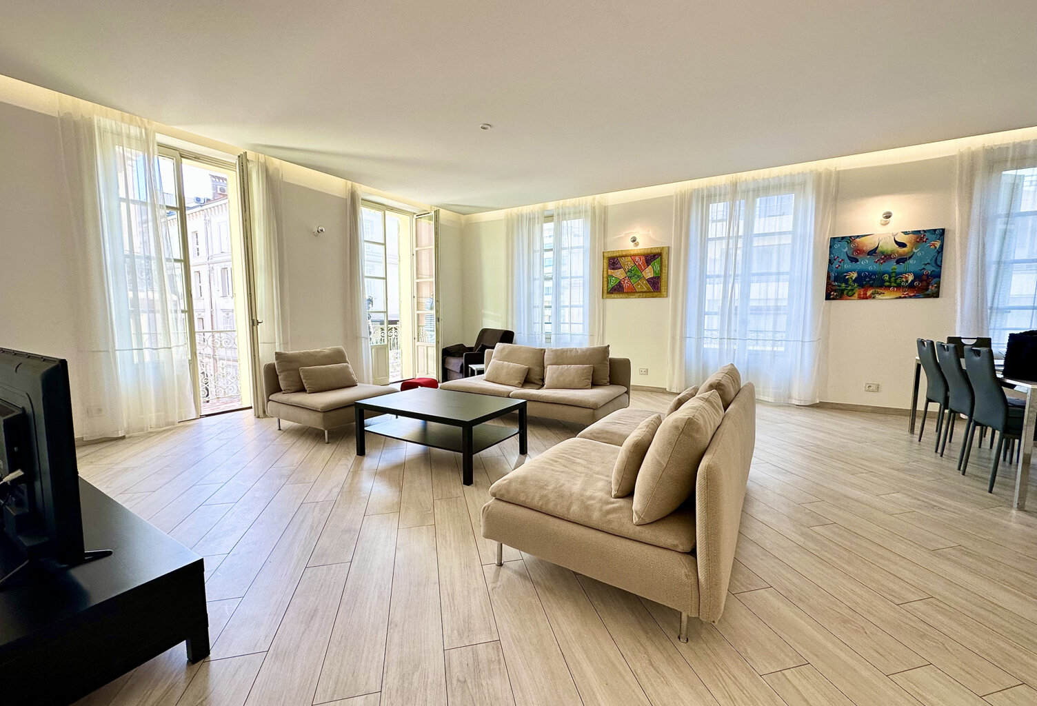 CANNES CENTRE BANANE T3/T4 SUD 96M2 TERRASSES SUD — photo 1