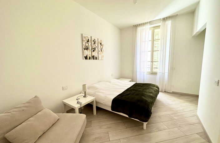 CANNES CENTRE BANANE T3/T4 SUD 96M2 TERRASSES SUD — photo 4