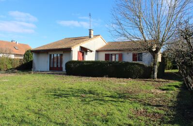 vente maison 139 000 € à proximité de Lathus-Saint-Rémy (86390)