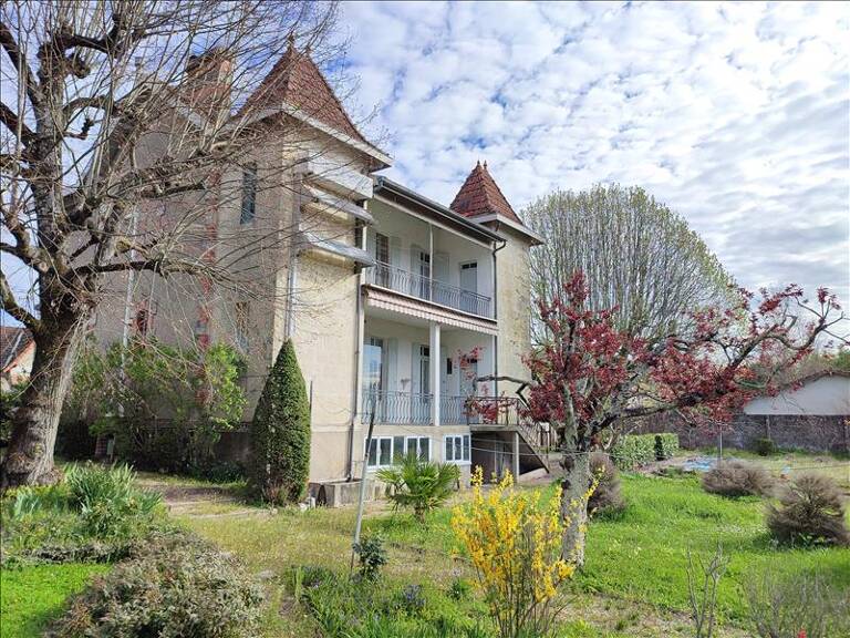 Maison de bourg de 8 pièces principales — photo 1