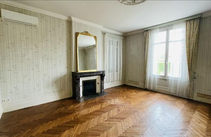 Maison de bourg de 8 pièces principales — photo 2