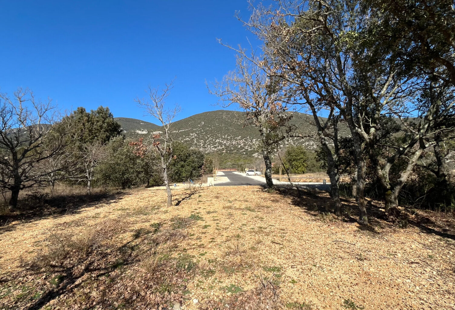 Terrain Rustrel 1117 m2 — photo 1