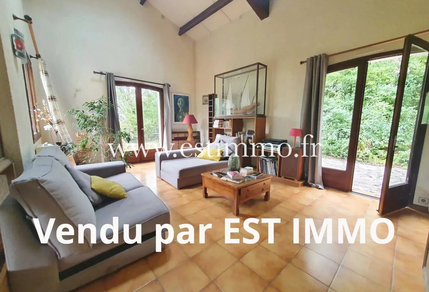 Maison de famille en 7 pièces principales — photo 1