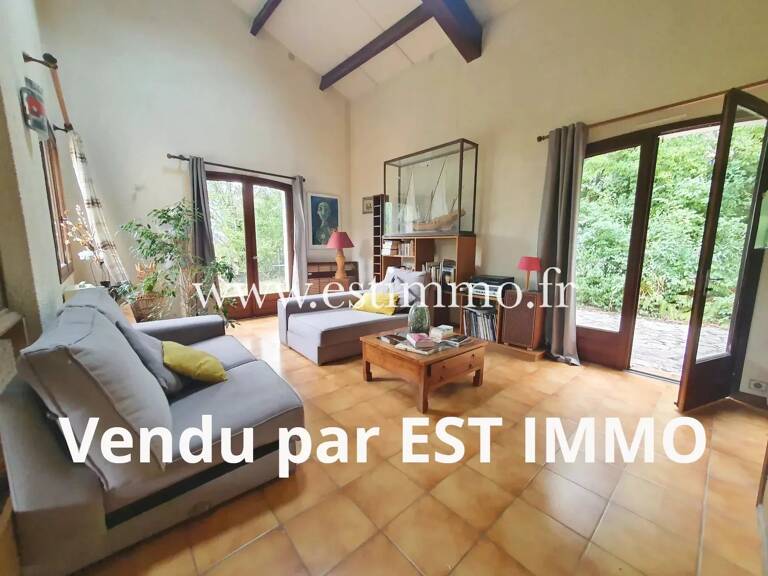 Maison de famille en 7 pièces principales — photo 1