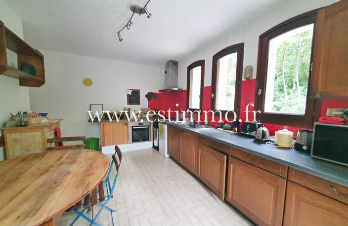 Maison de famille en 7 pièces principales — photo 5