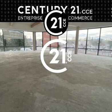 Commerce 91 m²