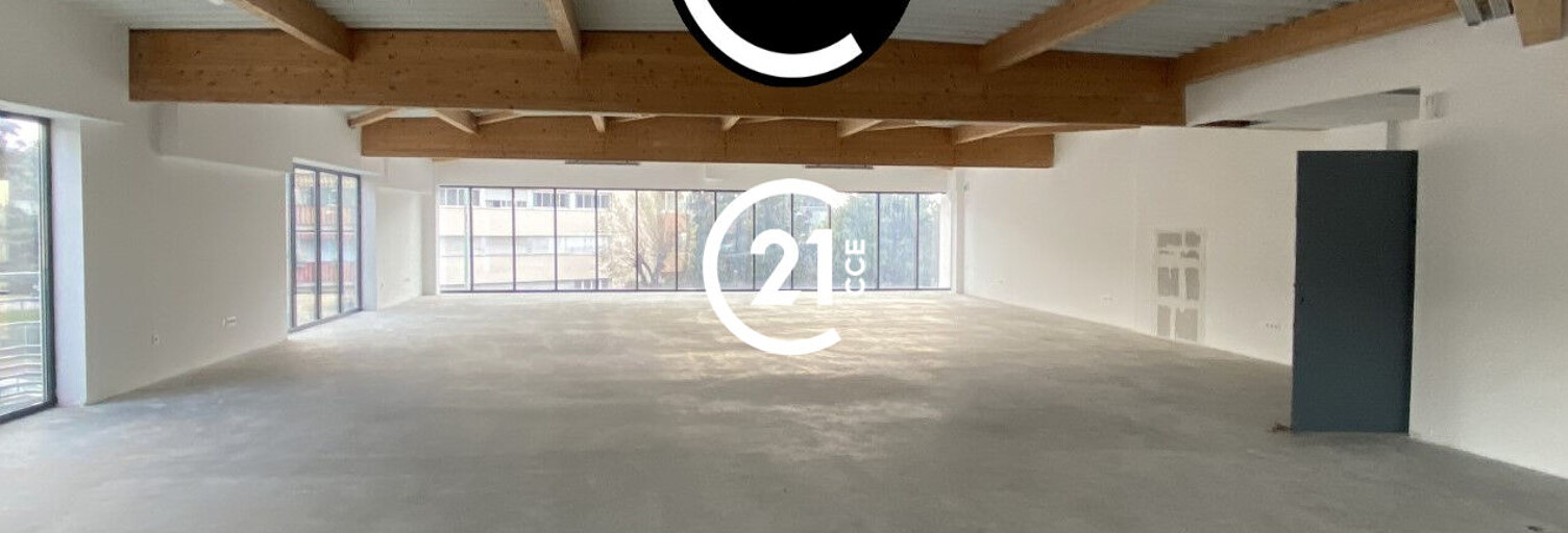 Commerce  388 m² à louer à Le Cannet (06110)