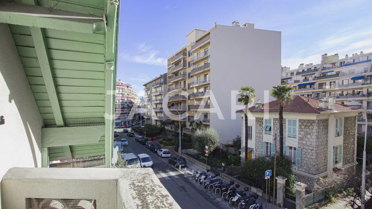 appartement 2 pièces 51 m2 à vendre à Nice (06100)