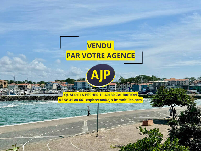 CAPBRETON PLAGE - T2 VUE PORT ET CANAL AVEC TERRASSE ET PARKING — photo 1