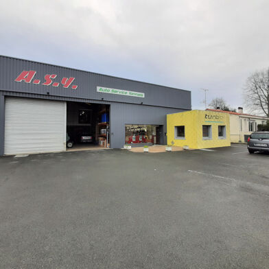 Commerce  418000 €