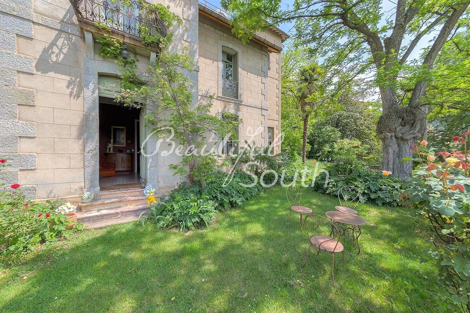 Propri&eacute;t&eacute;  T15 à vendre Vernet-les-Bains 66820