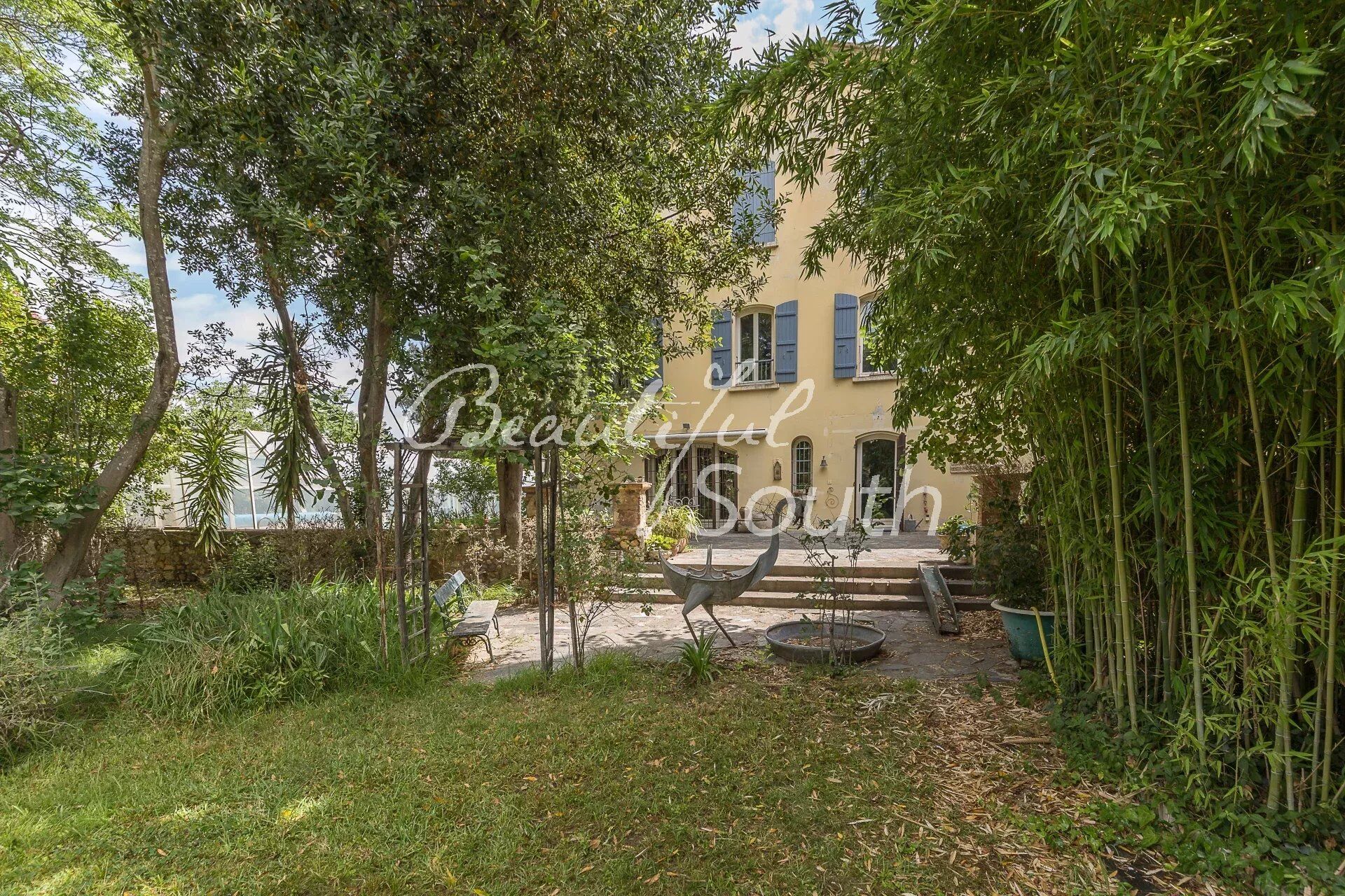 Villa / Maison  T32 à vendre Perpignan 66000