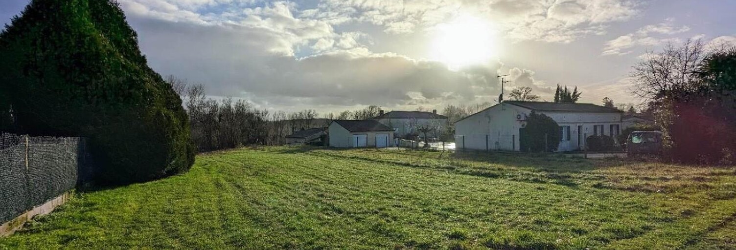 Terrain  1190 m² à vendre à Salles-d'Angles (16130)