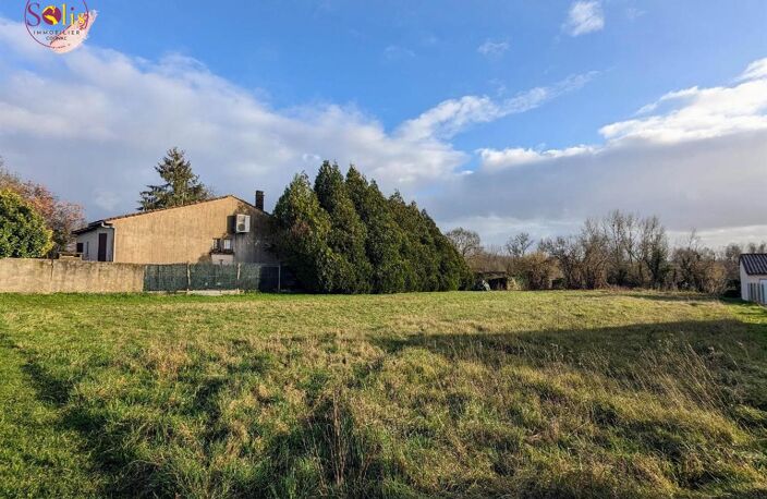 Vente terrain  1190 m² Salles-d'Angles (16130) — photo 2