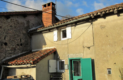vente maison 52 500 € à proximité de Oradour-Fanais (16500)