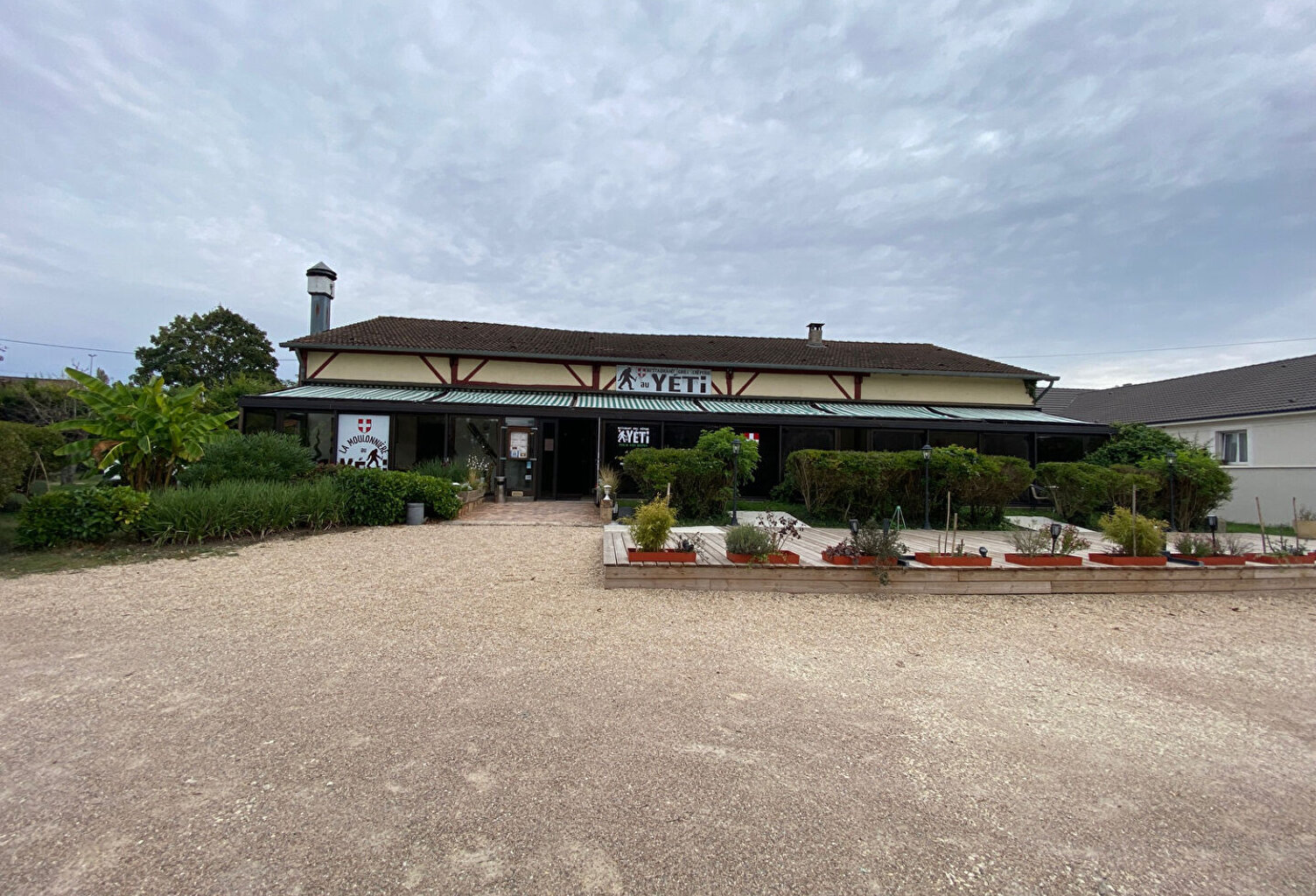 LOCAL COMMERCIAL- 400m2 — photo 1