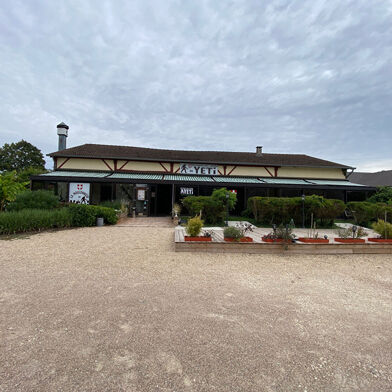 Commerce  195375 €