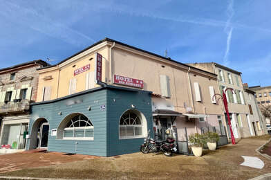 Commerce  379900 €