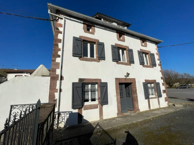 Charmant appartement T3 de  61 m2. — photo du bien