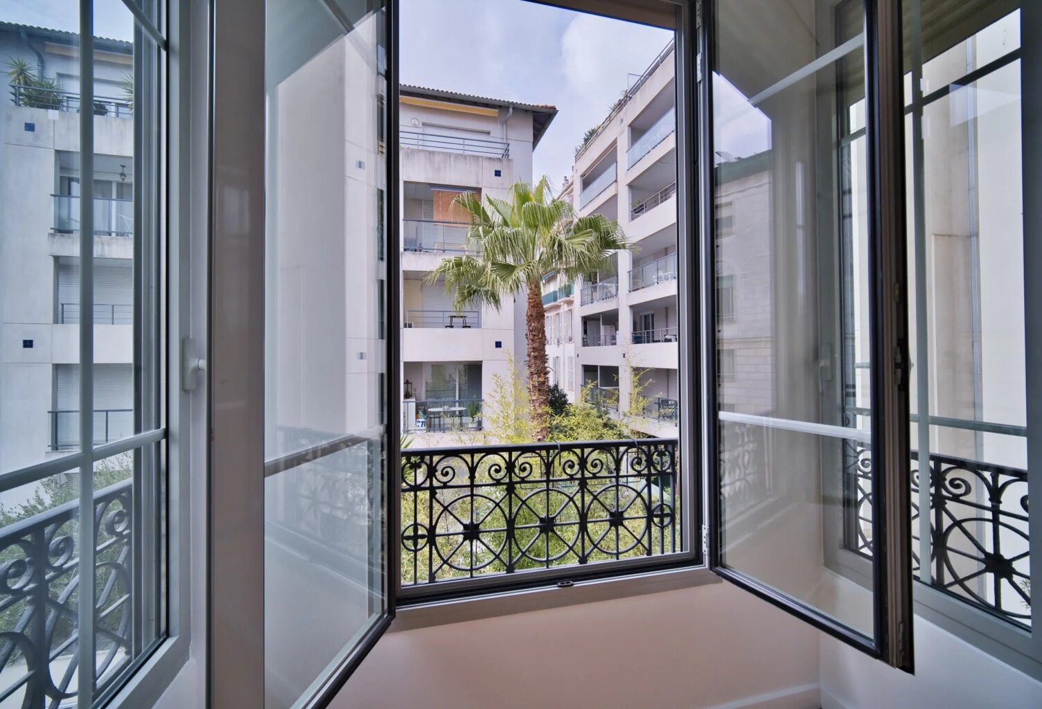 CENTRE NICE CARABACEL — photo 1
