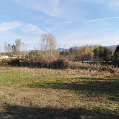 Terrain 660 m²