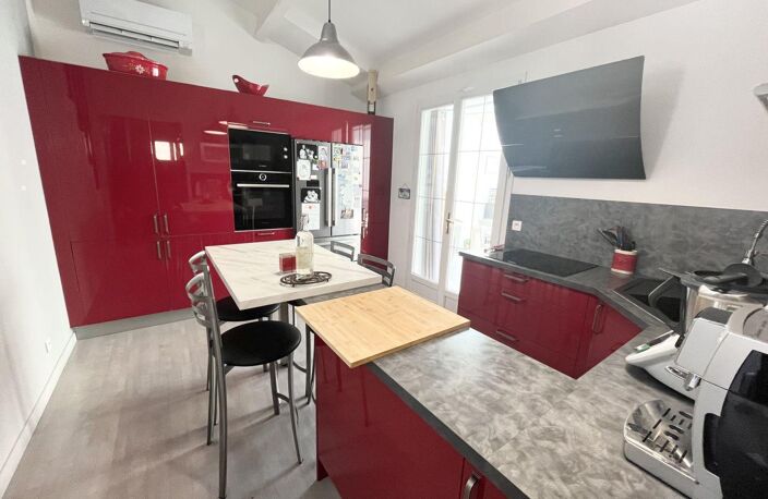 Maison : 2 appartements et grand garage — photo 3