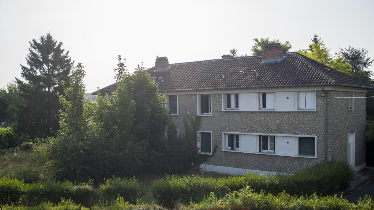 divers  pièces 81 m2 à louer à Issoudun (36100)