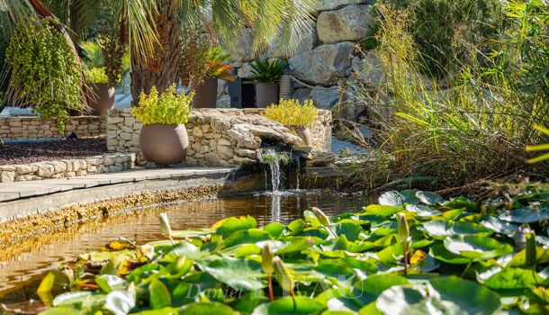 Villa / Maison 13 pièces  à vendre Eygalières 13810