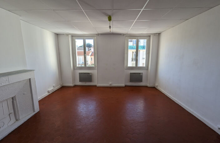 TOULON secteur Mourillon  appartement 2-3 pièces — photo 2