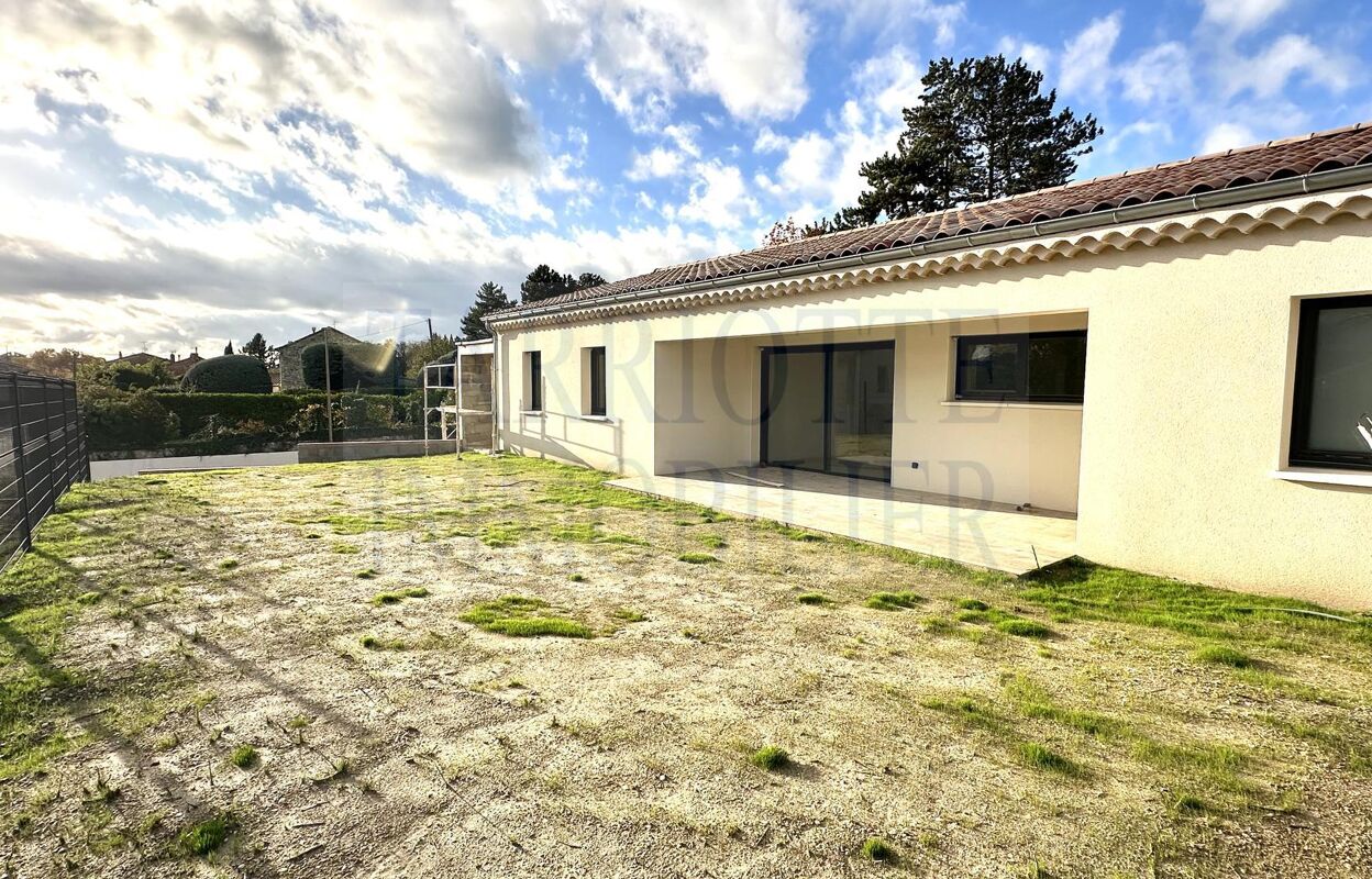 maison  pièces 104 m2 à vendre à Sauzet (26740)