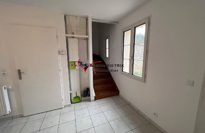 Location appartement 3 pièces 63 m² à Champagne-sur-Oise (95660) — photo 3