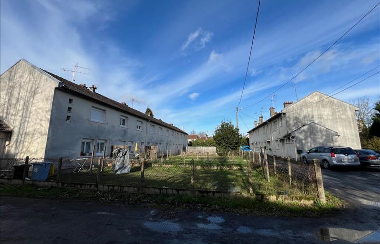 maison 4 pièces 681 m2 à vendre à La Souterraine (23300)