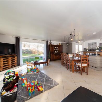 Maison 4 pièces 277720 €