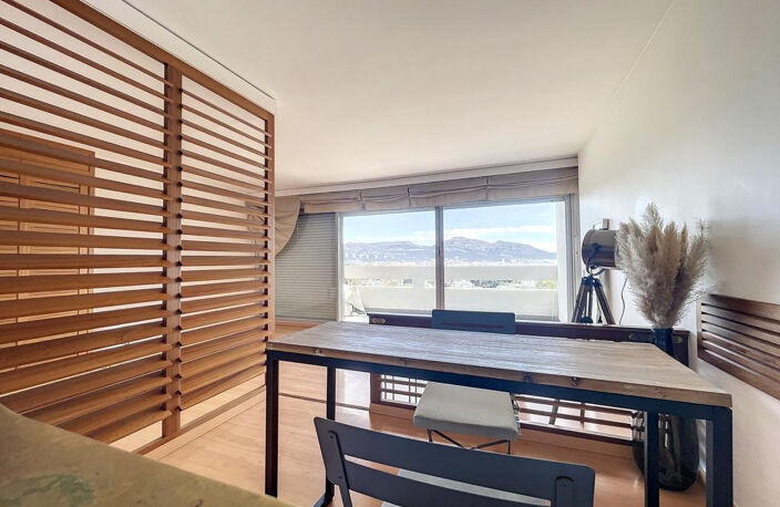 THALASSA DERNIER ETAGE VASTE TYPE 1  40 M2 + TERRASSE 12 M2 — photo 3