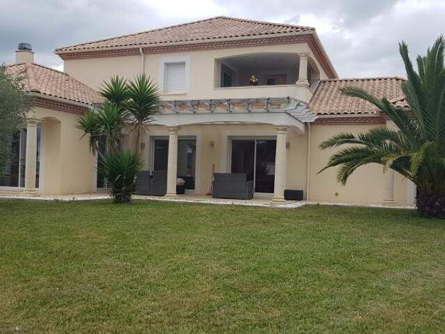 MAISON LESCAR - 7 pièce(s) - 250 m2 — photo du bien