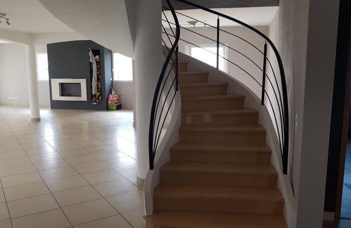 MAISON LESCAR - 7 pièce(s) - 250 m2 — photo 2