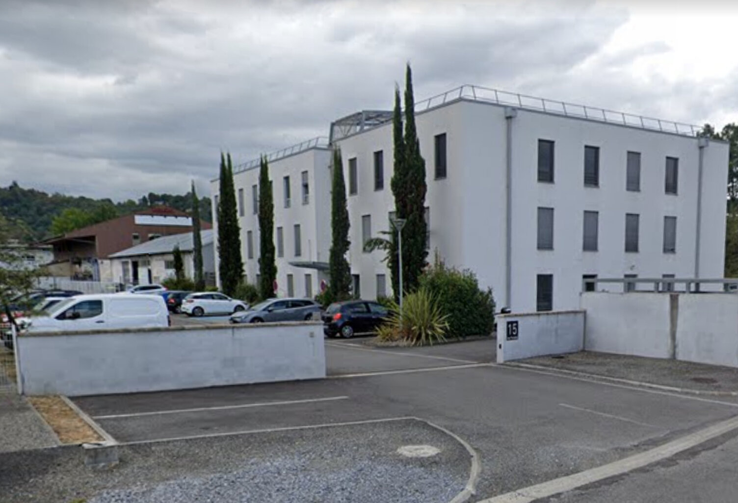 BUREAUX BILLERE 64140 — photo 1