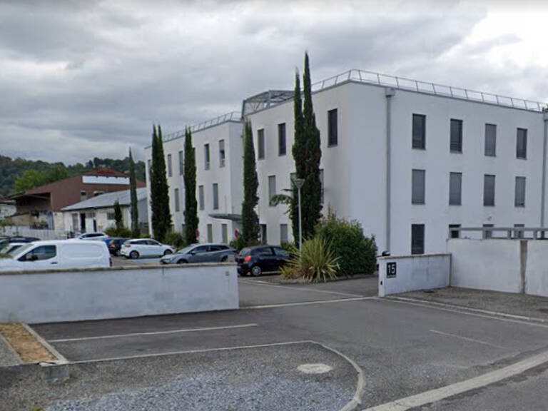 BUREAUX BILLERE 64140 — photo 1