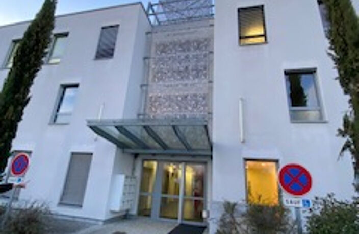 BUREAUX BILLERE 64140 — photo 2