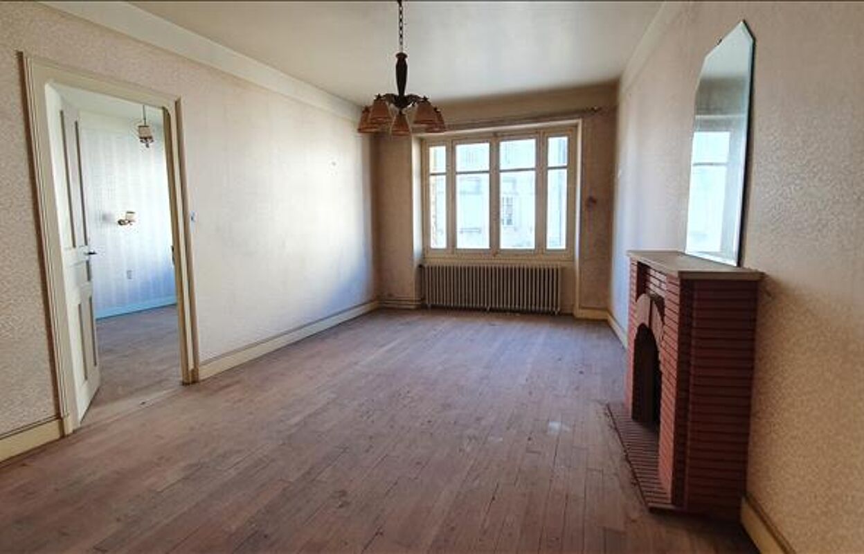 maison 5 pièces 155 m2 à vendre à Coussac-Bonneval (87500)