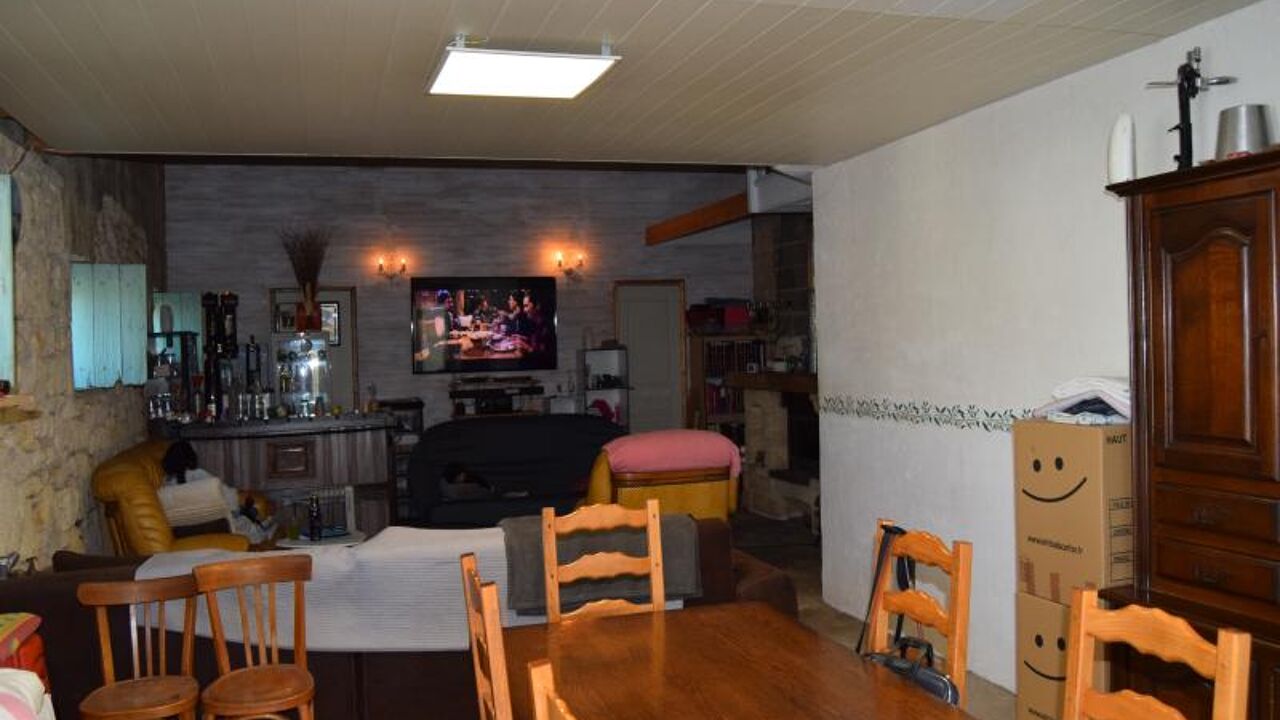 maison 9 pièces 200 m2 à vendre à Saint-Savin (33920)