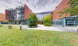 Bureau  2345 m² à louer à Saint-Priest (69800)