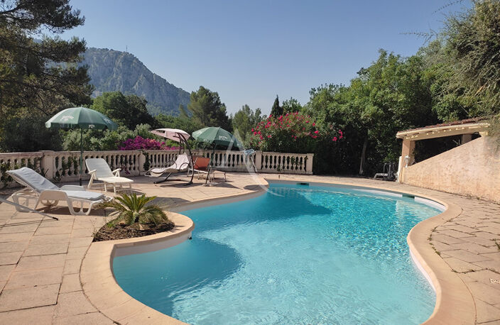 TOULON OUEST : Superbe maison 5 Pièces sur terrain arboré de ... — photo 2