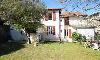 Immeuble  174 m² à vendre à Orthez (64300)