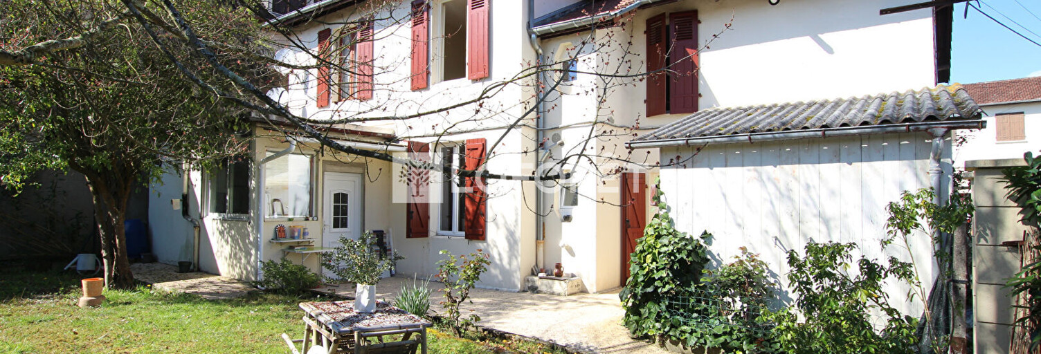 Immeuble  174 m² à vendre à Orthez (64300)